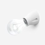 Wandfassung aus Porzellan, Lampenfassung E27, angeschrägt - Weiss mit Leuchtmittel