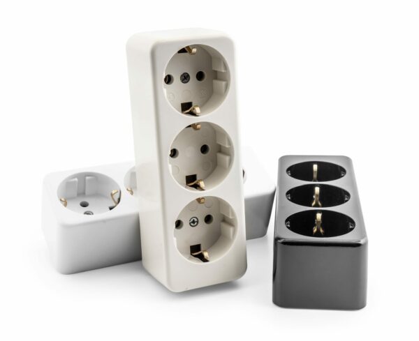 3-fach Steckdosenleiste aus Duroplast (Bakelit-Optik)