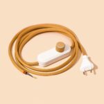 Textilkabel-Lampenzuleitung mit Relight Moment Schnurdimmer Weiß-Satin Brass und Eurostecker 3