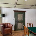 deckenleuchte-relight-bell-im-wohnzimmer