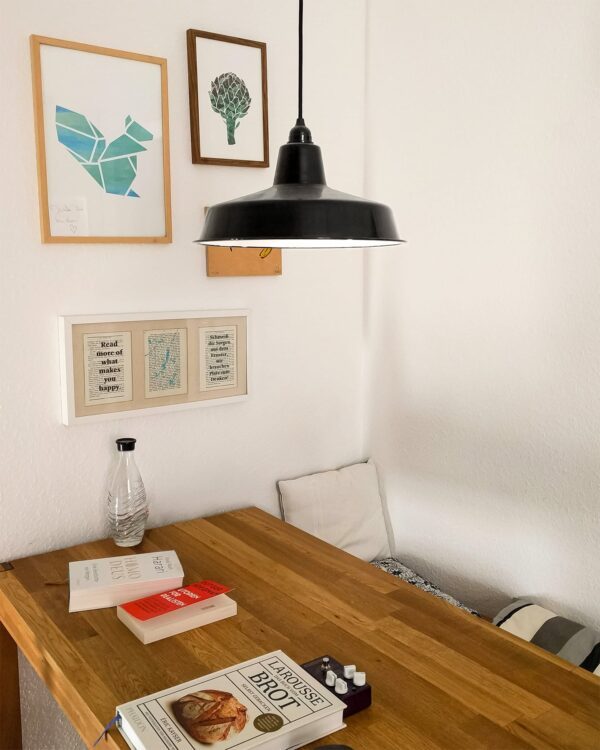 Industrielampe über dem Esstisch